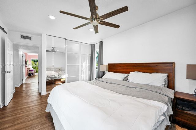 6303 NW 71st Ave, Tamarac, FL 33321