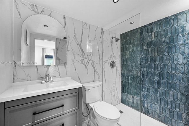 6303 NW 71st Ave, Tamarac, FL 33321