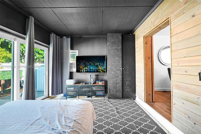 6303 NW 71st Ave, Tamarac, FL 33321