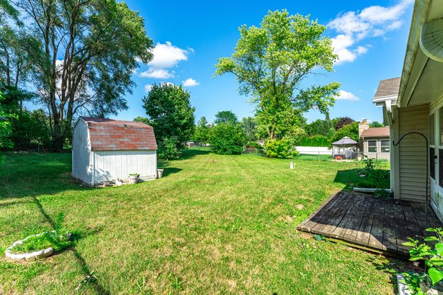5516 Pebble Creek Trail, Loves Park, IL 61111