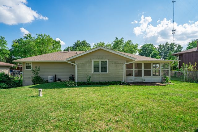 5516 Pebble Creek Trail, Loves Park, IL 61111