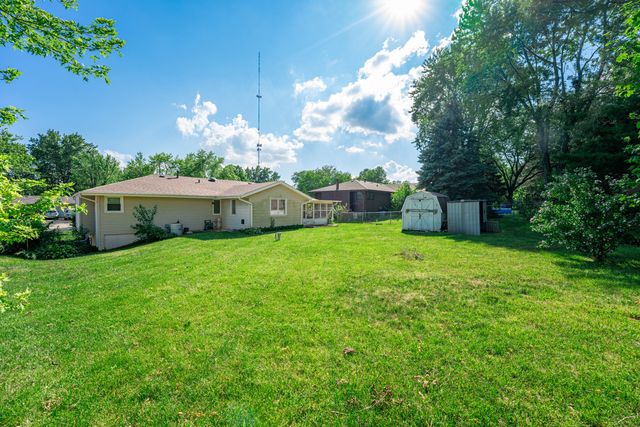 5516 Pebble Creek Trail, Loves Park, IL 61111