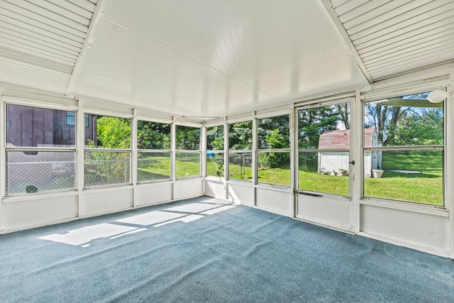 5516 Pebble Creek Trail, Loves Park, IL 61111