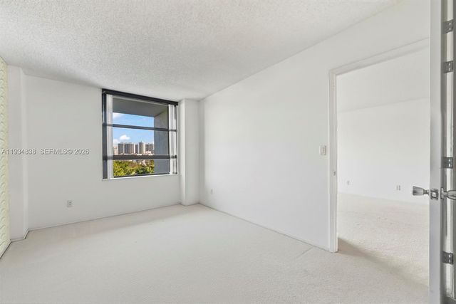 20225 NE 34th Ct 719, Aventura, FL 33180