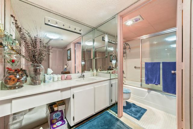 20225 NE 34th Ct 719, Aventura, FL 33180