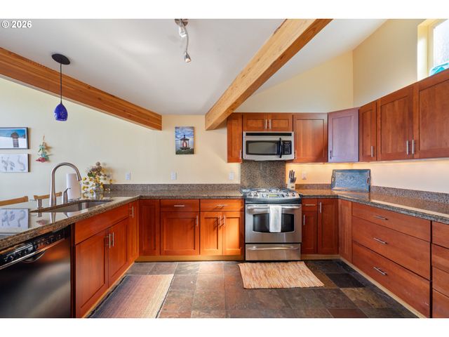 1890 PEARL St, Netarts, OR 97143