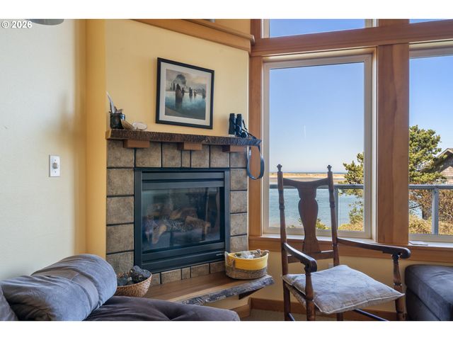 1890 PEARL St, Netarts, OR 97143