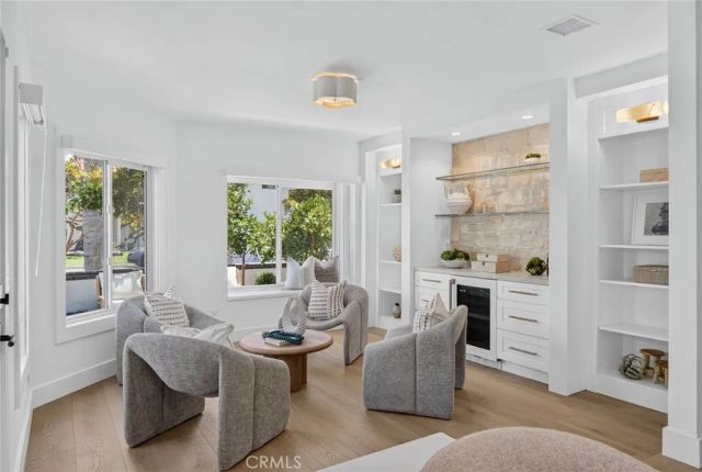 427 21st Street, Huntington Beach, CA 92648