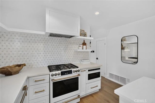 427 21st Street, Huntington Beach, CA 92648