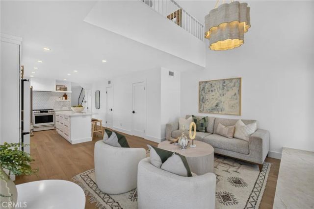 427 21st Street, Huntington Beach, CA 92648