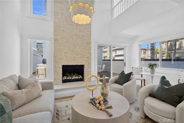 427 21st Street, Huntington Beach, CA 92648