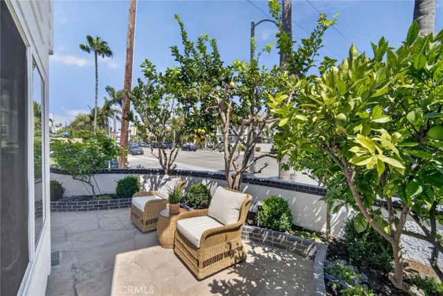 427 21st Street, Huntington Beach, CA 92648