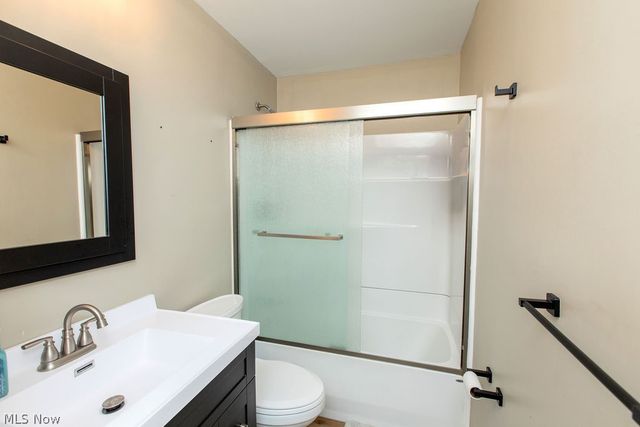 28469 Windsor Drive, North Olmsted, OH 44070