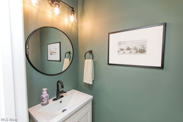 28469 Windsor Drive, North Olmsted, OH 44070