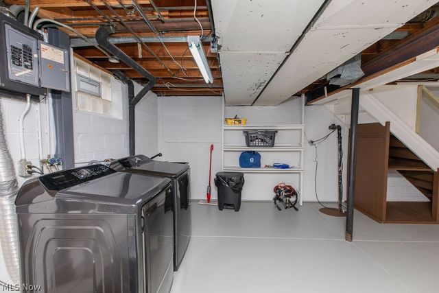 28469 Windsor Drive, North Olmsted, OH 44070