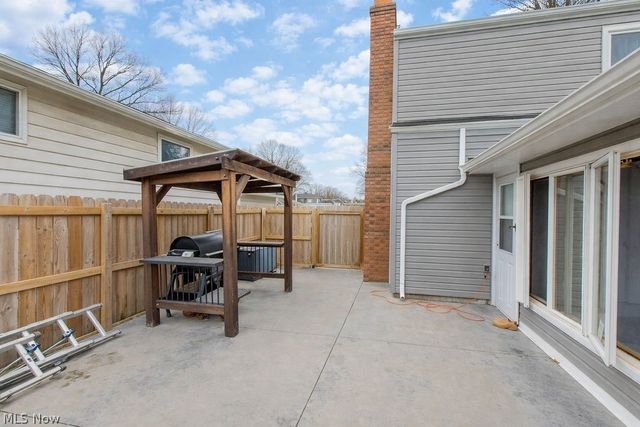 28469 Windsor Drive, North Olmsted, OH 44070