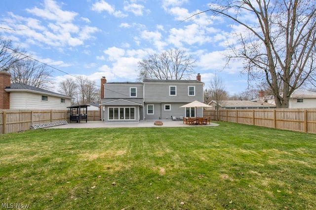 28469 Windsor Drive, North Olmsted, OH 44070