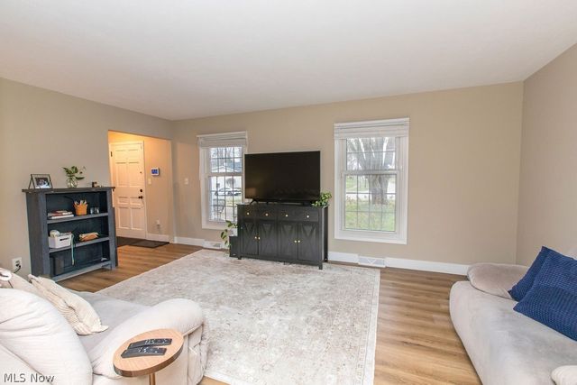 28469 Windsor Drive, North Olmsted, OH 44070