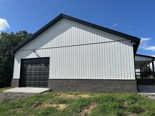 1036 Union Camp Rd, Lafayette, TN 37083