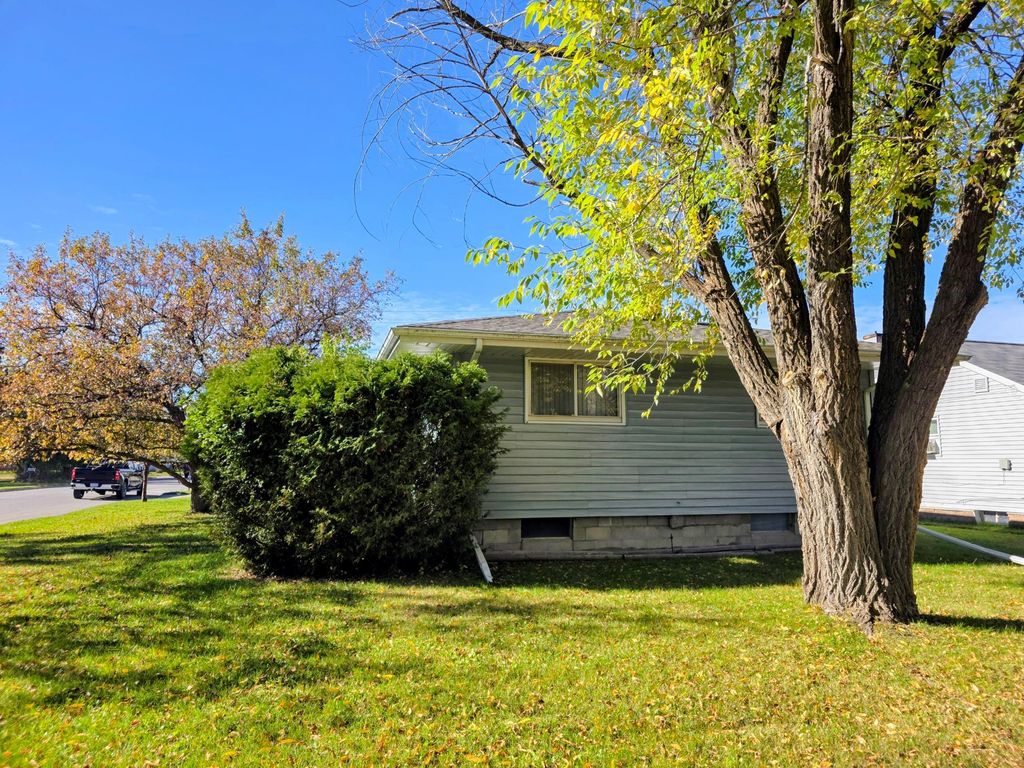 1320 1st Avenue E, International Falls, MN 56649 — photo 4