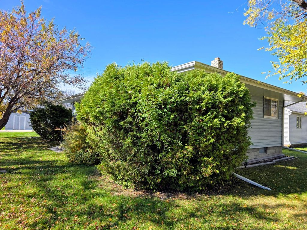 1320 1st Avenue E, International Falls, MN 56649 — photo 5