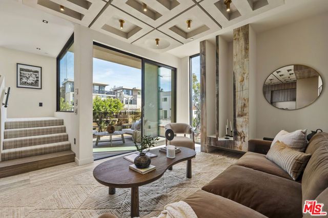 1021 N Ogden Drive PH 4, West Hollywood, CA 90046