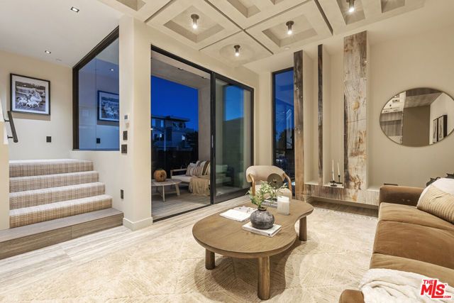 1021 N Ogden Drive PH 4, West Hollywood, CA 90046