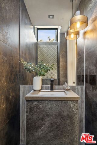 1021 N Ogden Drive PH 4, West Hollywood, CA 90046