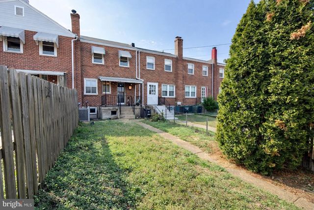 3325 MCSHANE WAY, Baltimore, MD 21222