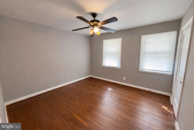 3325 MCSHANE WAY, Baltimore, MD 21222