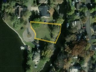 35359 N Donald Court, Ingleside, IL 60041