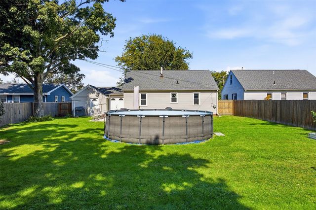 141 19th Avenue SW, Cedar Rapids, IA 52404