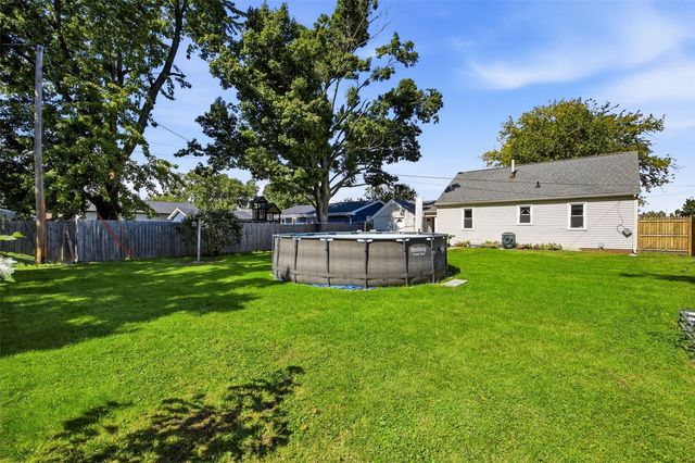 141 19th Avenue SW, Cedar Rapids, IA 52404