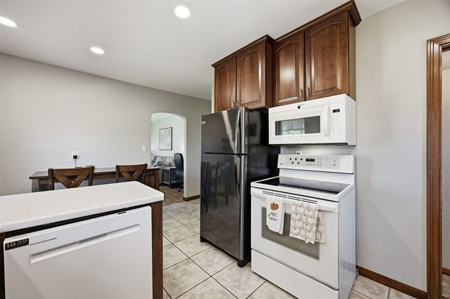 141 19th Avenue SW, Cedar Rapids, IA 52404