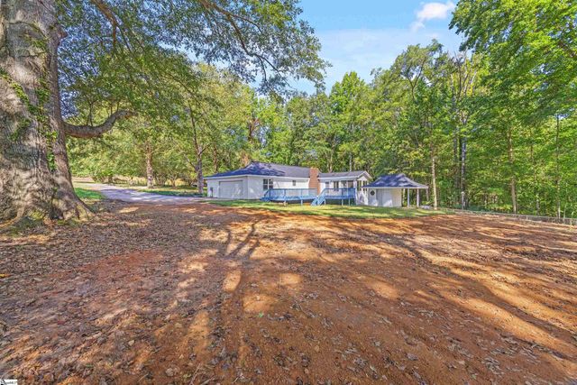 454 Bates Crossing Road, Travelers Rest, SC 29690