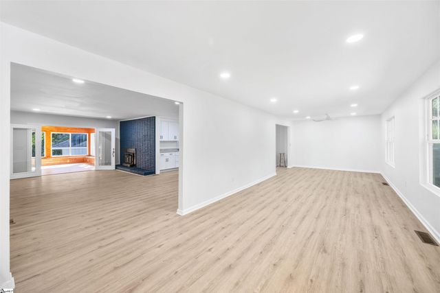 454 Bates Crossing Road, Travelers Rest, SC 29690