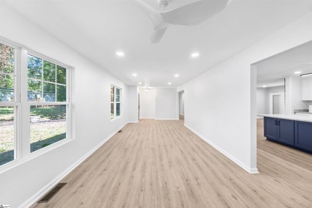 454 Bates Crossing Road, Travelers Rest, SC 29690