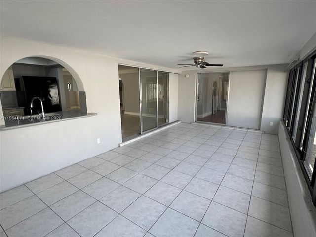 1109 SE 10th St, Deerfield Beach, FL 33441