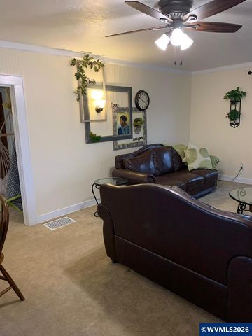 2560 Cherry Av NE, Salem, OR 97301