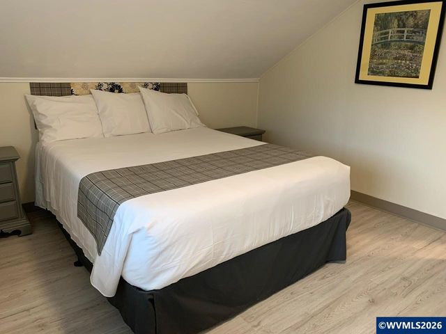 2560 Cherry Av NE, Salem, OR 97301