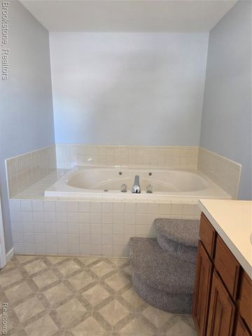 436 Gary Ray Drive, Davison, MI 48423