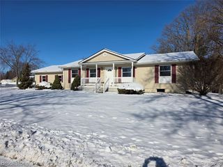 436 Gary Ray Drive, Davison, MI 48423