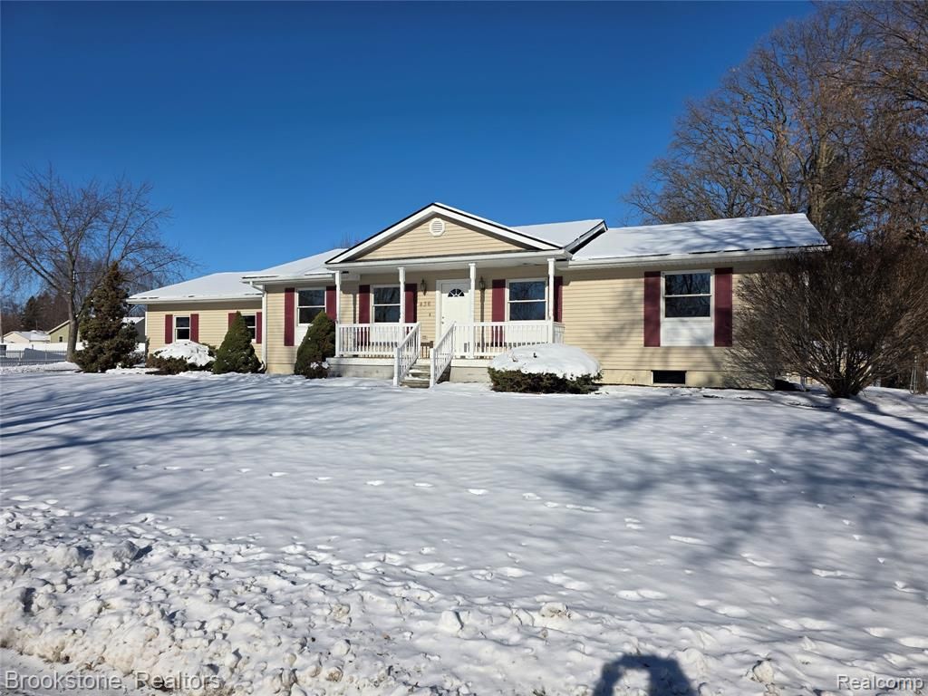 436 Gary Ray Drive, Davison, MI 48423