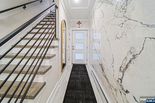 82 West Ruby E, Palisades Park, NJ 07650
