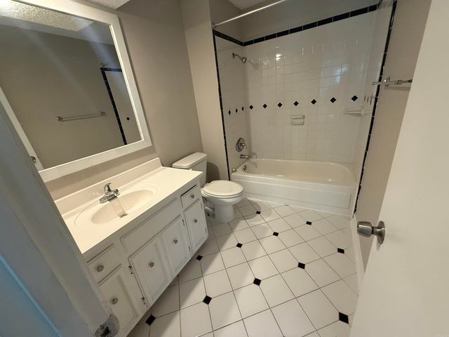 32 Del Tara Drive, Jacksonville, AR 72076