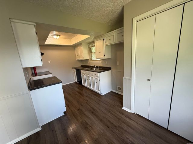 32 Del Tara Drive, Jacksonville, AR 72076