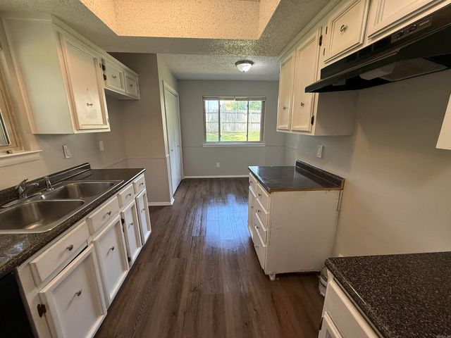 32 Del Tara Drive, Jacksonville, AR 72076