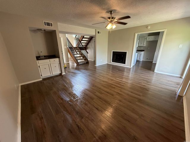 32 Del Tara Drive, Jacksonville, AR 72076