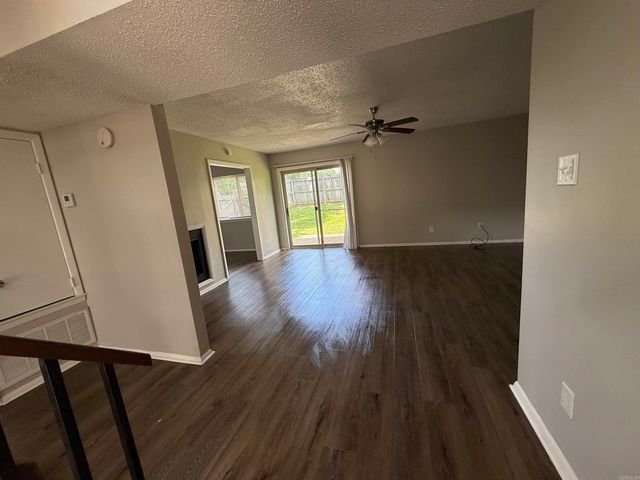 32 Del Tara Drive, Jacksonville, AR 72076