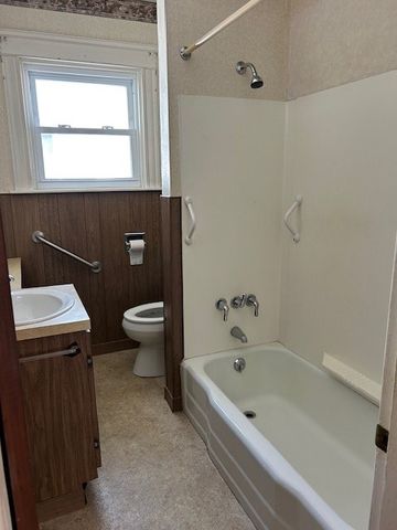 78 Benedict Road, Warwick, RI 02888